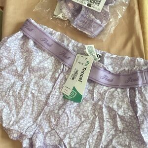 PINK Victoria's Secret Pajama Shorts (2)